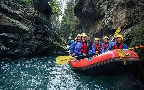 Canyoning rafting