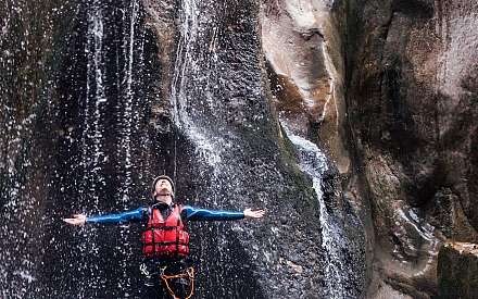 canyoning waserfall
