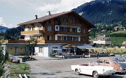 Hotel 1961