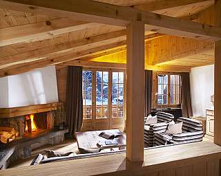 Chalet apartment with mountain panorama view